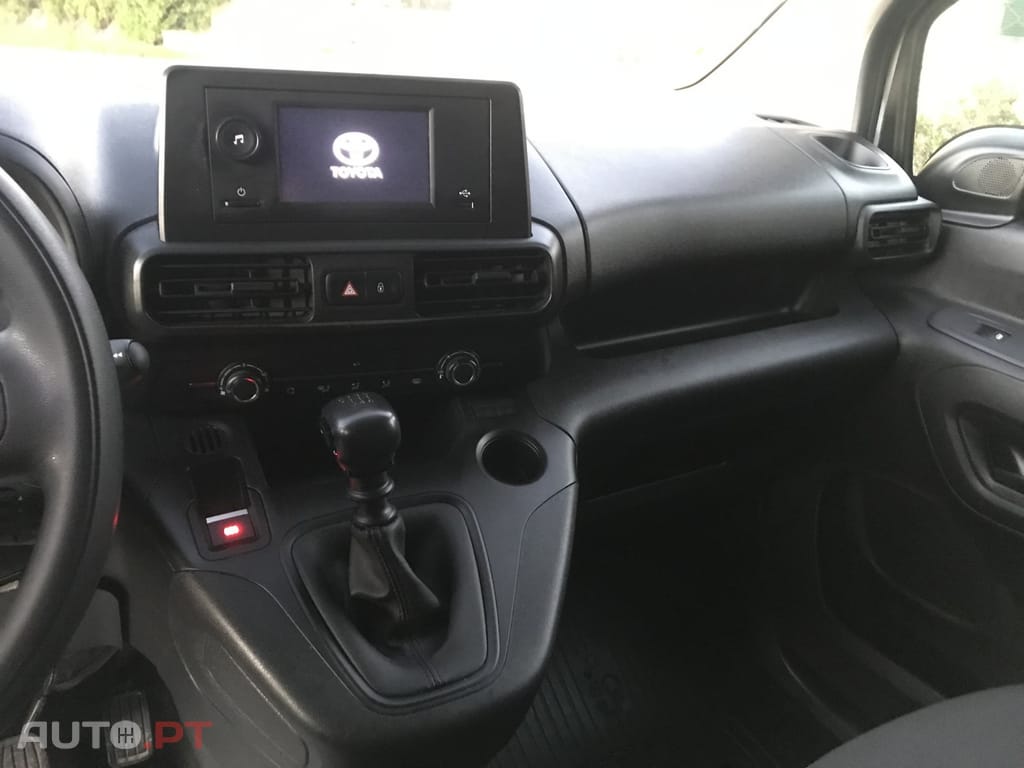 Toyota Proace City 1.5D L2 Comfort Plus