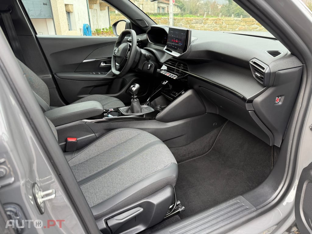 Peugeot 2008 1.2 PureTech Allure Pack