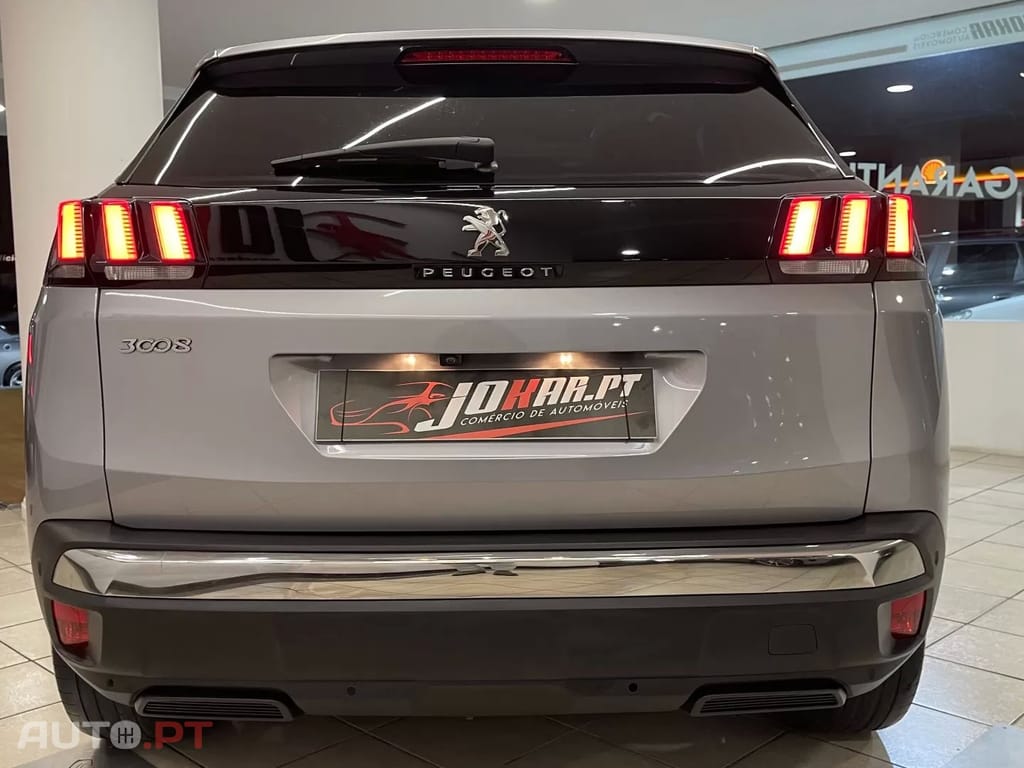 Peugeot 3008 1.5 BlueHDi Allure Pack — fotografia 9