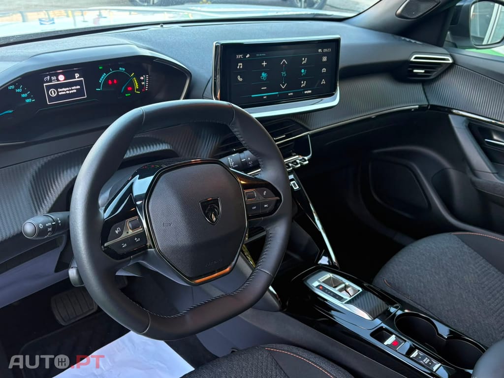 Peugeot E-2008 𝟱𝟰 𝙠𝙒𝙝 𝟭𝟱𝟲𝙘𝙫𝙨 𝙎𝙩𝙮𝙡𝙚