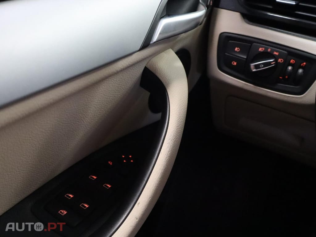 BMW X1 xDrive25e