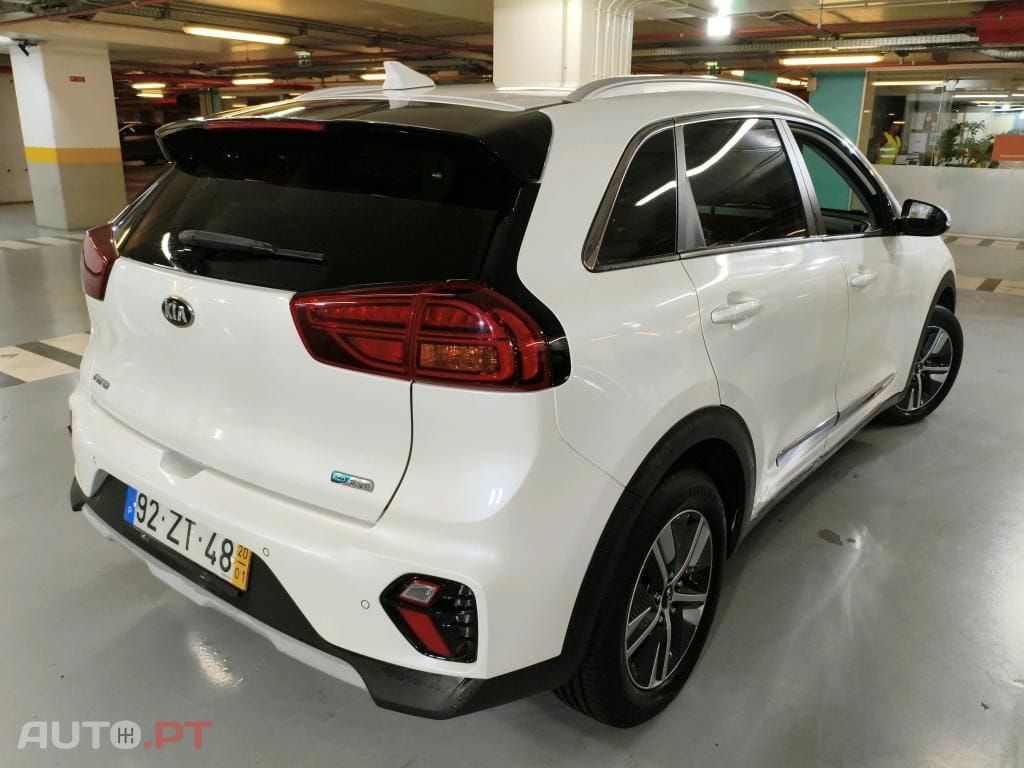 Kia Niro 1.6 GDi HEV Urban