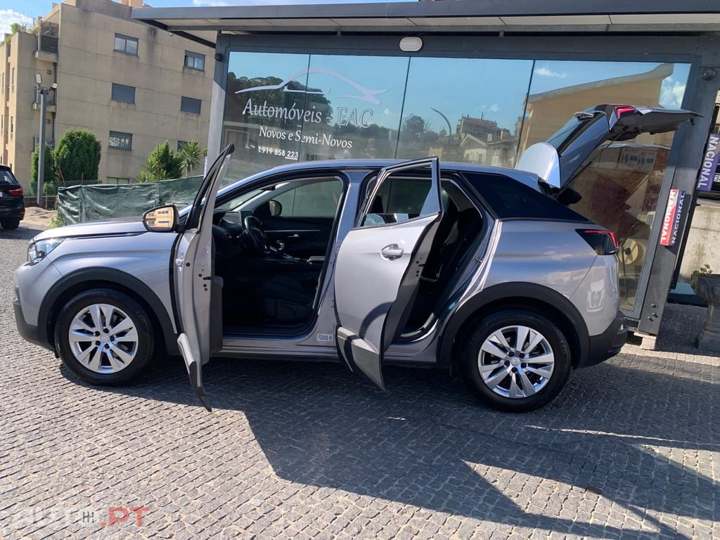 Peugeot 3008 1.5 BlueHDi Active