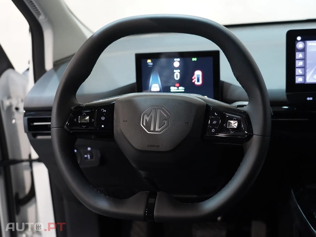 MG MG4 64 kWh Luxury