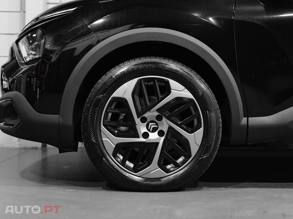 Citroen C4 X 1.2 PureTech Plus EAT8