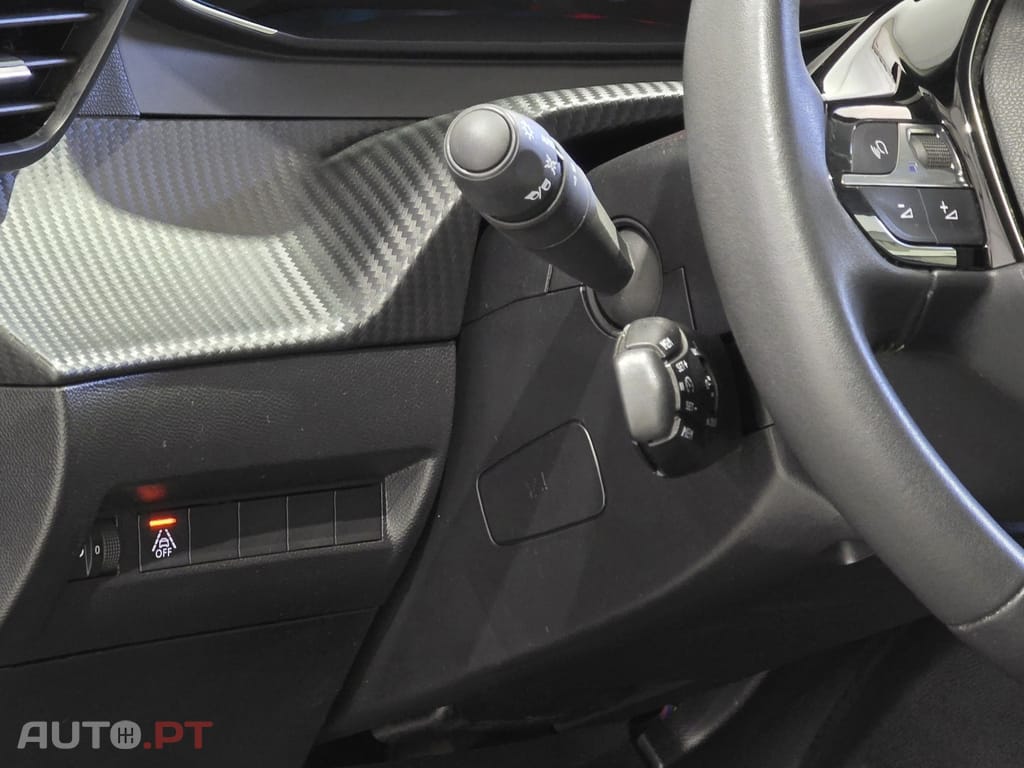 Peugeot E-208 50 kWh Style