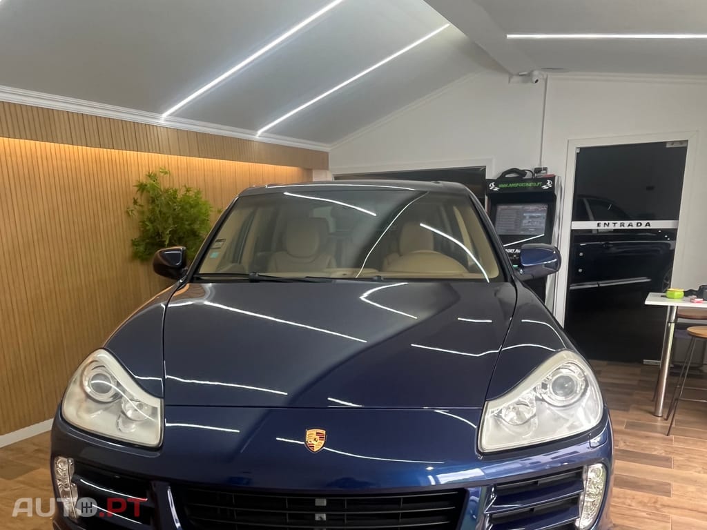 Porsche Cayenne Porsche Cayenne Tiptronic