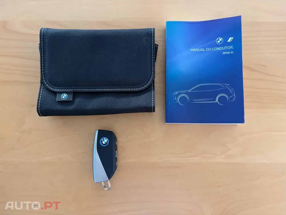 BMW iX xDrive 50 Pack Desportivo