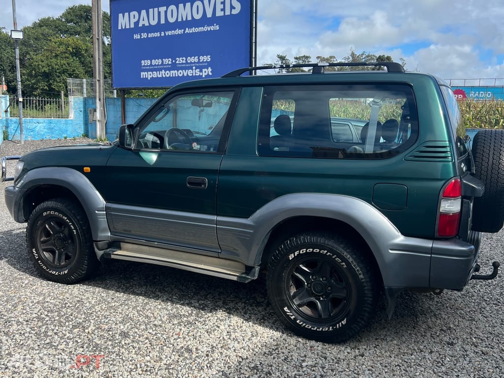 Toyota Land Cruiser 3.0 TD Pack 1