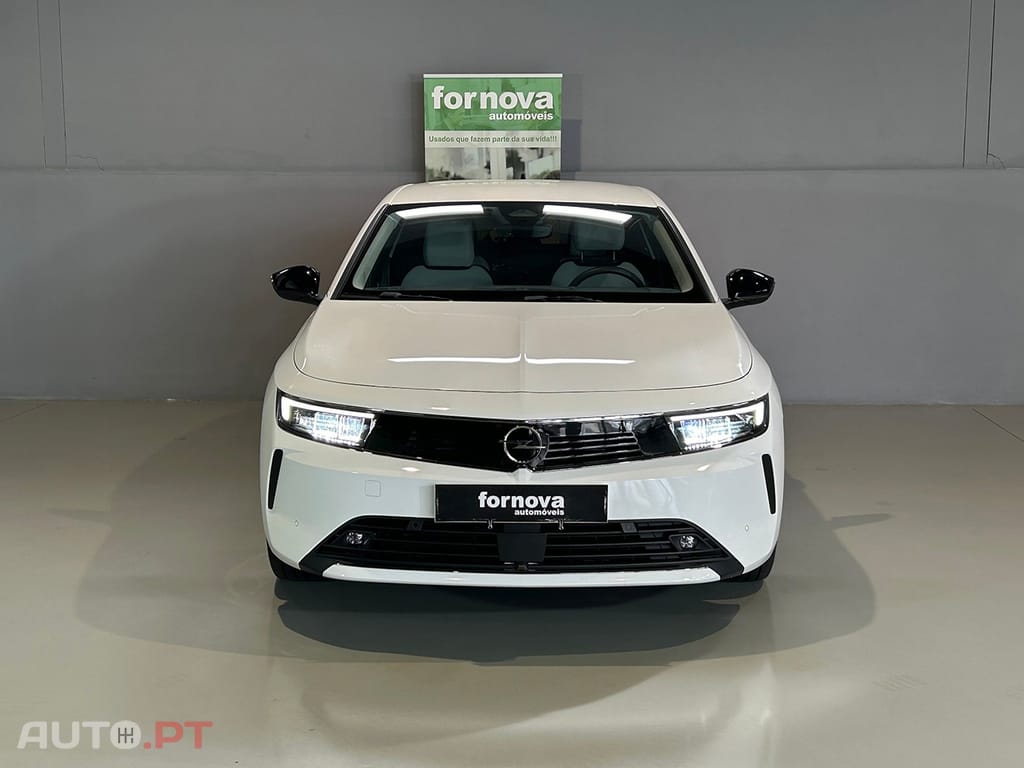 Opel Astra 1.2 T Elegance