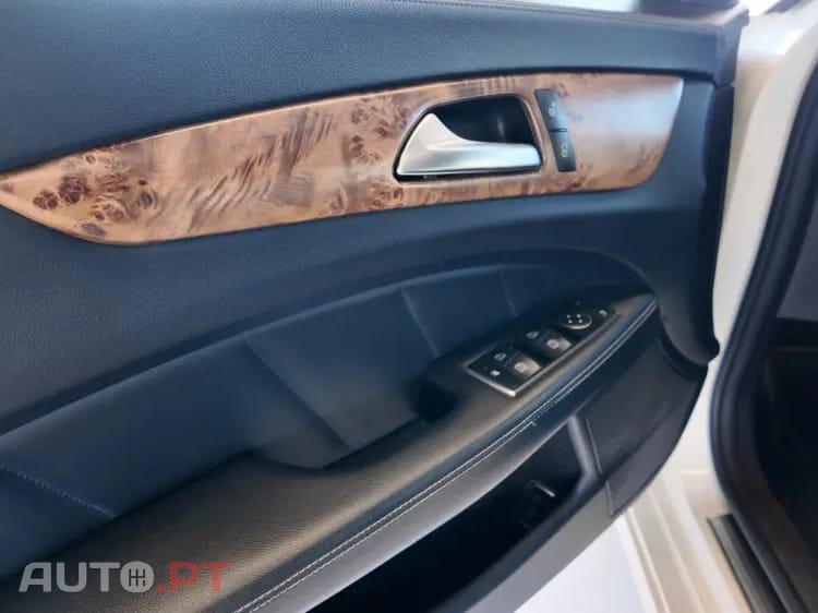 Mercedes-Benz CLS 350 CDI BlueEfficiency