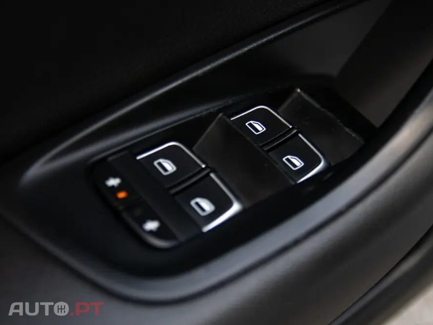 Audi A6 Avant 2.0 TDi Business Line S-line Multitronic