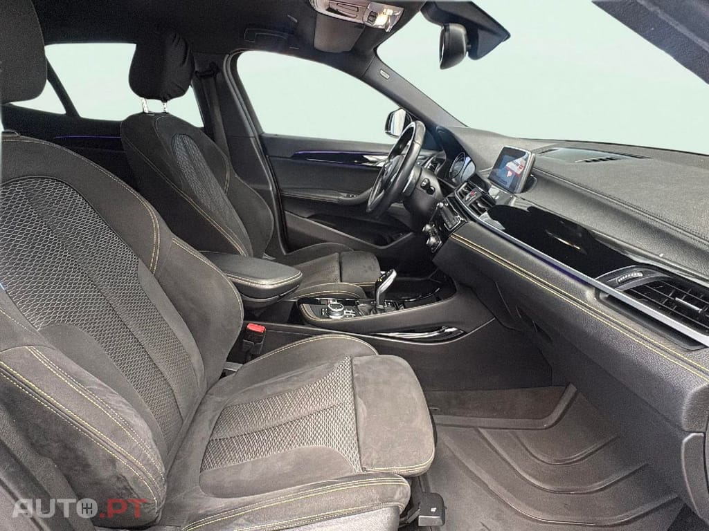 BMW X2 18 d sDrive Auto Pack M
