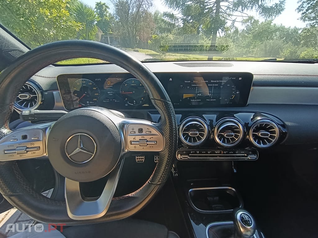 Mercedes-Benz CLA 180 AMG Line