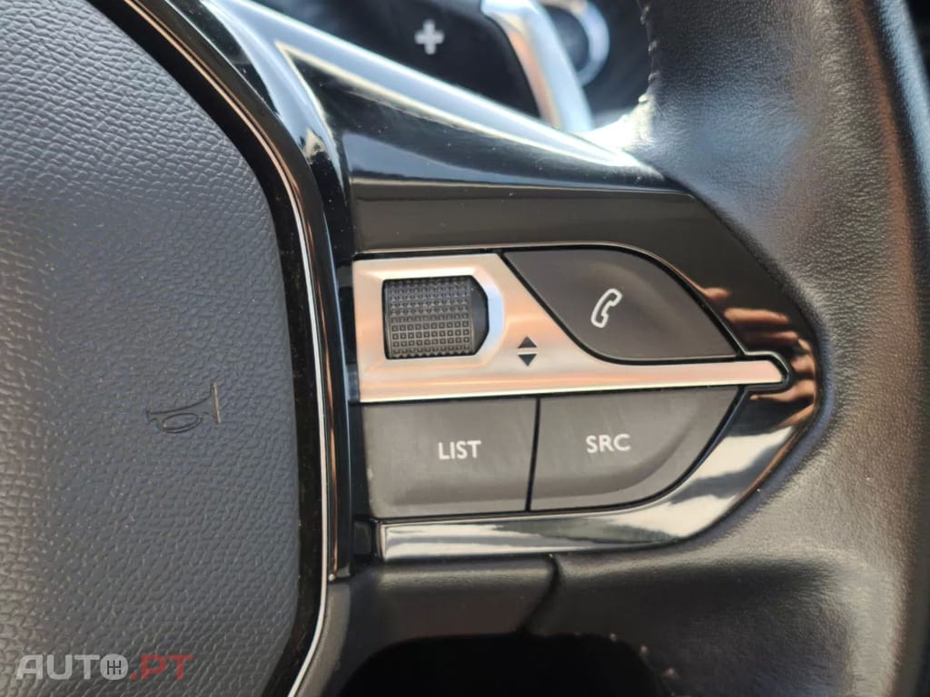 Peugeot 2008 PureTech 130 EAT8 Allure