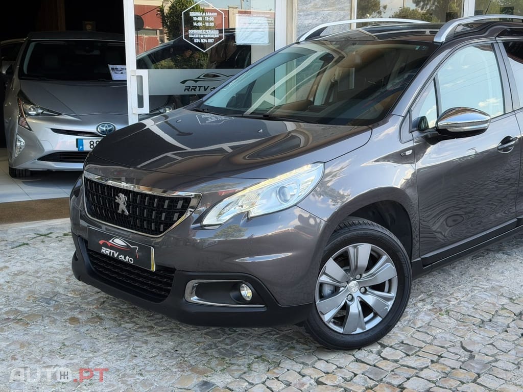 Peugeot 2008 1.2 PureTech Style