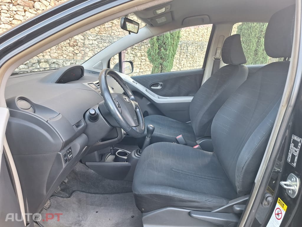 Toyota Yaris 1.0 VVT-i Sol High Pack