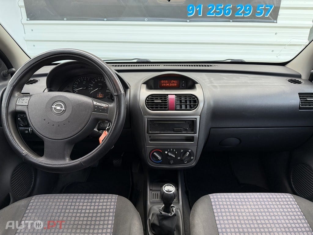 Opel Corsa 1.2 Twinport Cosmo