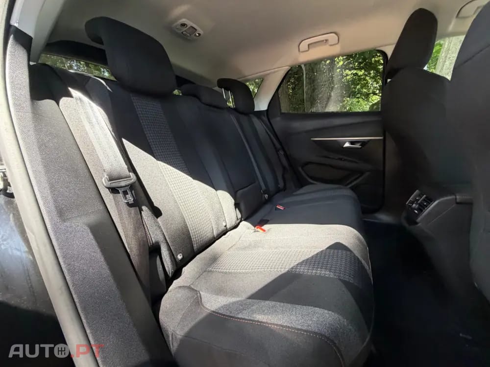 Peugeot 3008 1.2 PureTech Allure Pack EAT8