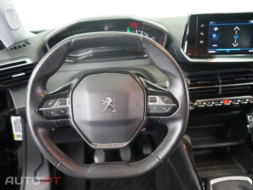 Peugeot 2008 1.2 PureTech Allure