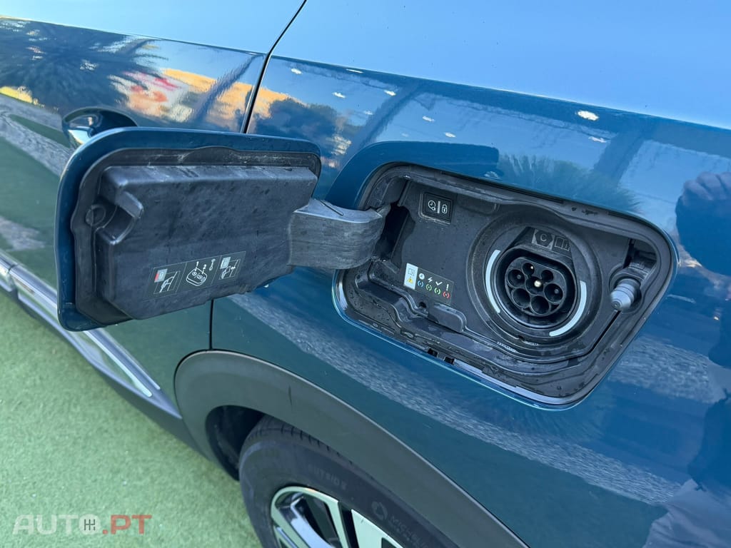 Peugeot 3008 1.6 Hybrid GT e-EAT8