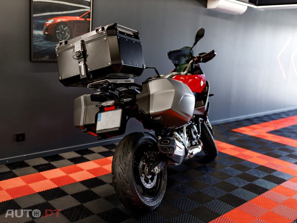 BMW F 4R90