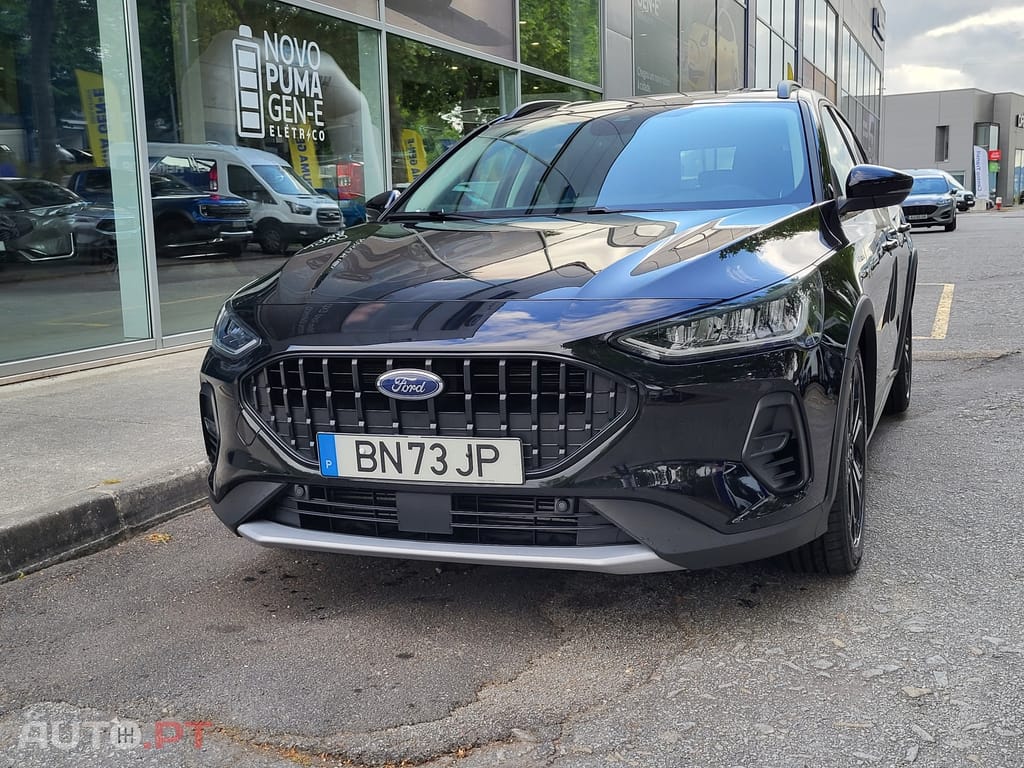 Ford Focus 1.0 EcoBoost MHEV Active X