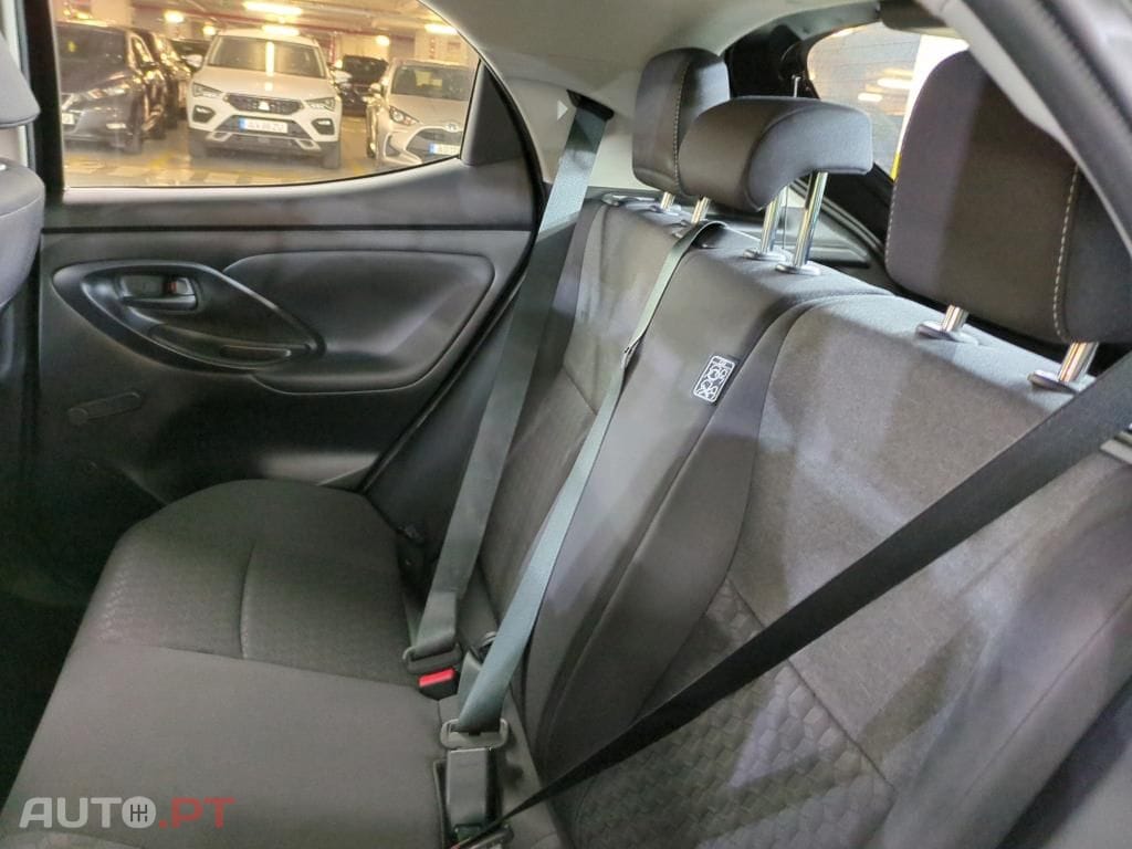 Toyota Yaris 1.0 VVT-i Comfort Plus