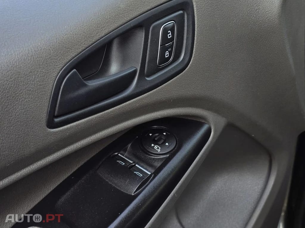 Ford Transit Connect 1.5 TDCi 210 L2 SPORT POWERSHIFT