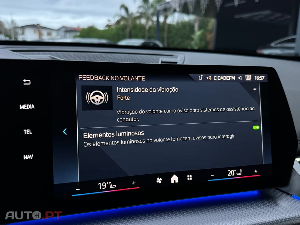 BMW X1 sDrive18d Pack Desportivo M