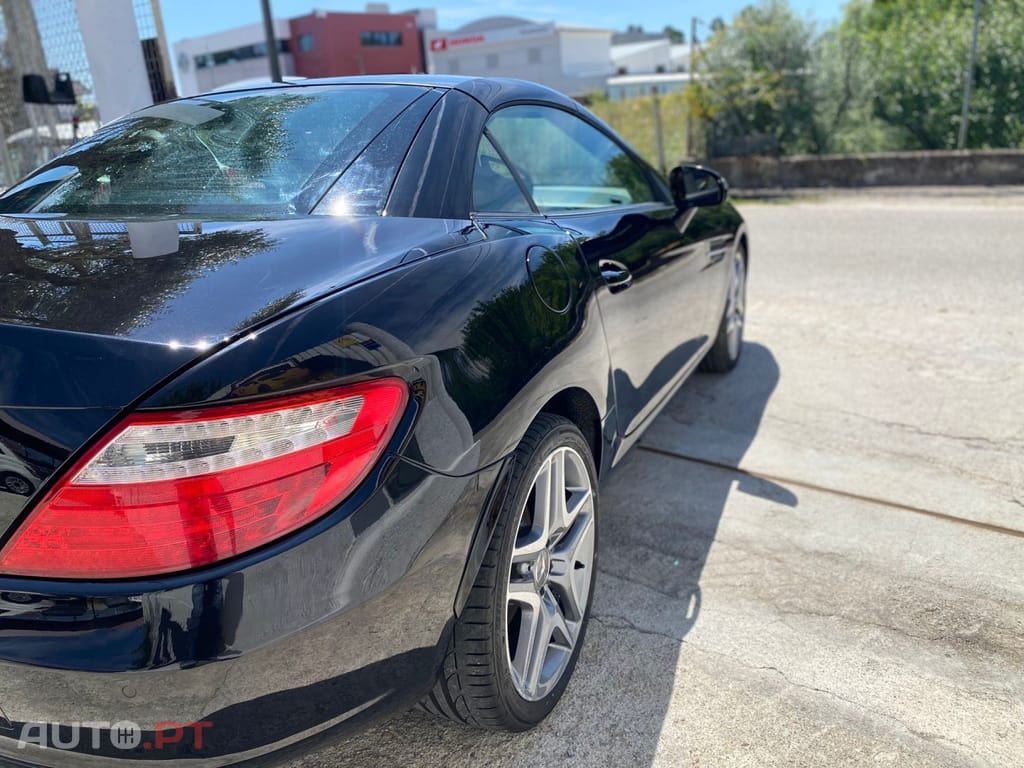 Mercedes-Benz SLK 200 BlueEFFICIENCY 7G-TRONIC Roadster pur