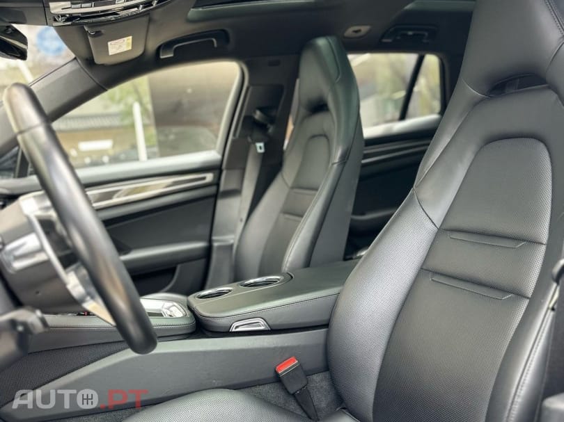 Porsche Panamera 4 E-Hybrid