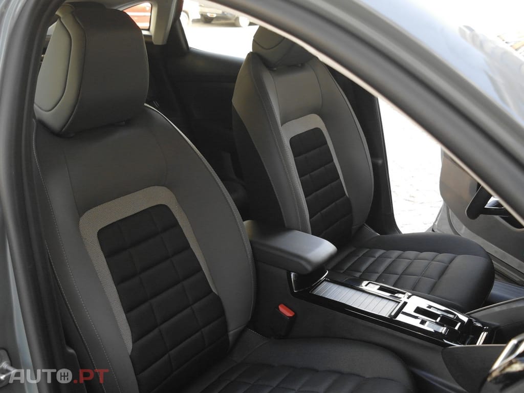 Citroen C4 1.2 Hybrid Plus e-DSC6