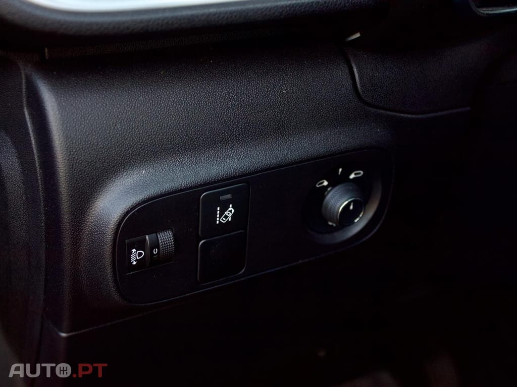 Citroen C3 1.2 PureTech Shine EAT6