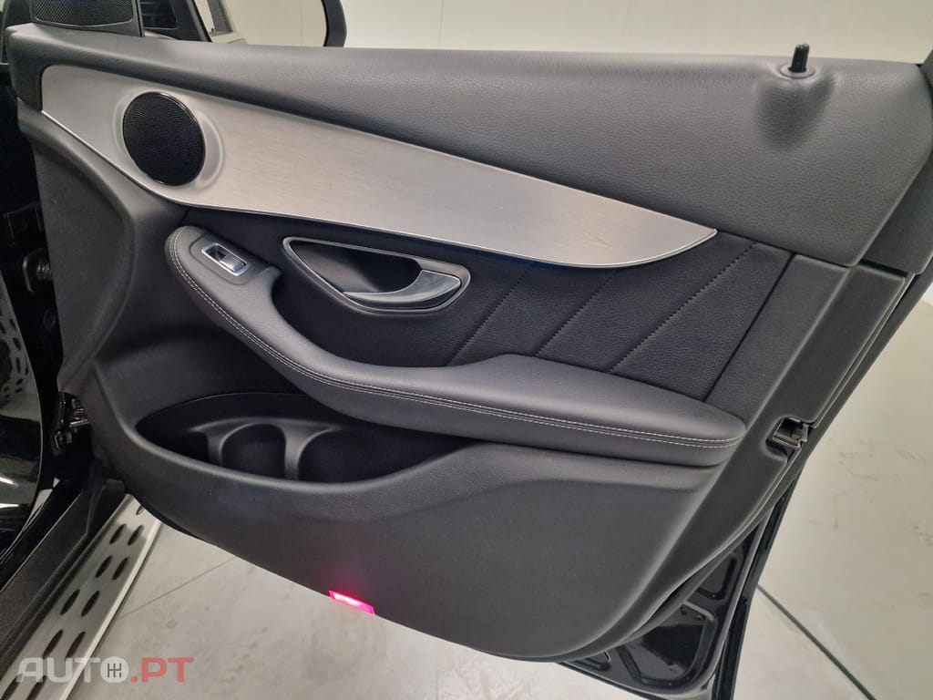 Mercedes-Benz GLC 250 COUPE AMG LINE 4-MATIC AUT.