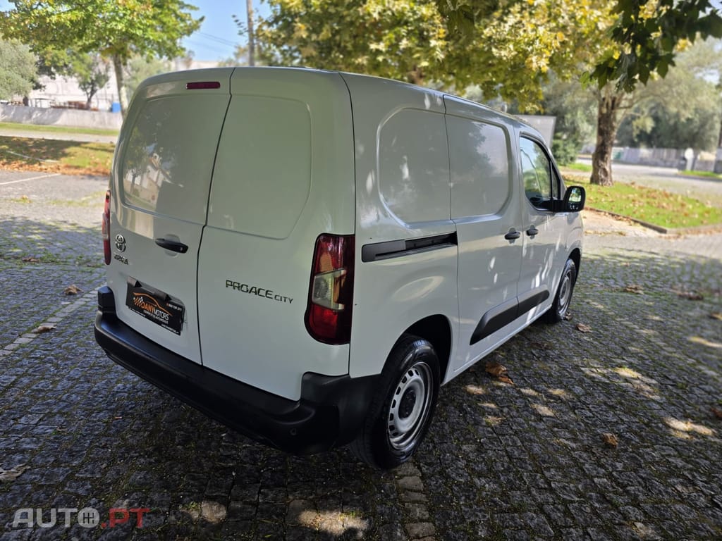 Toyota Proace City 1.5D L1 Exclusive