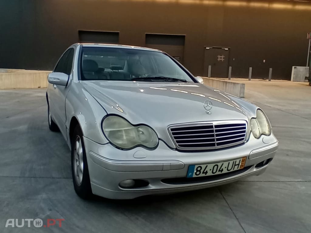 Mercedes-Benz 220 C 220 CDI