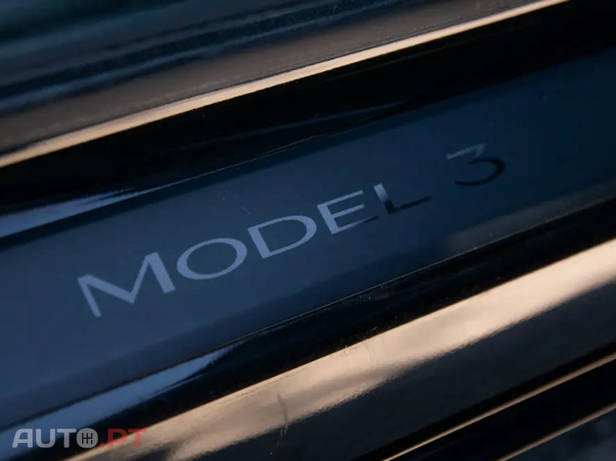 Tesla Model 3 Long Range AWD Dual Motor Performance