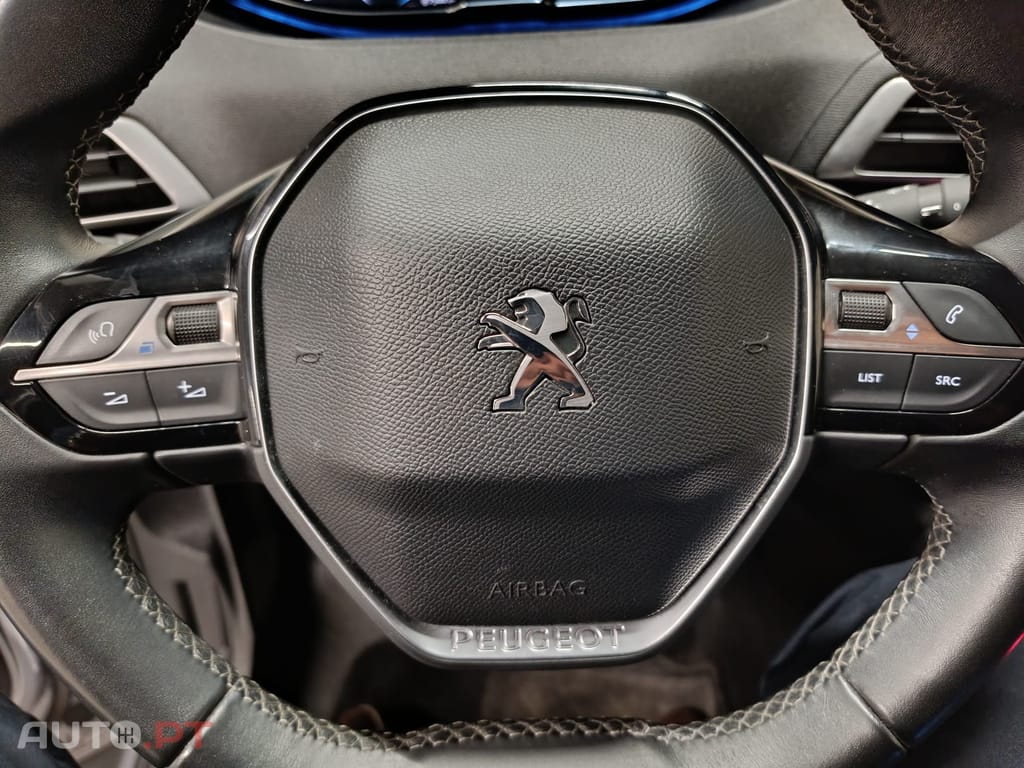 Peugeot 5008 1.5 BlueHDi Allure 7Lug.