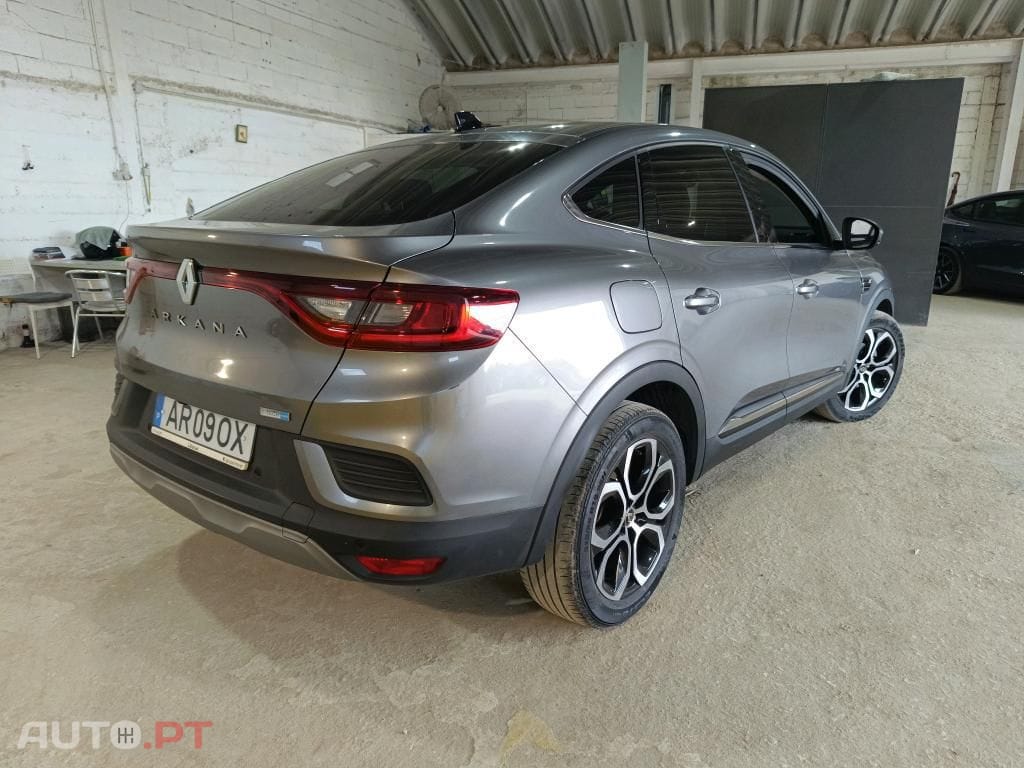 Renault Arkana 1.6 E-Tech Intens