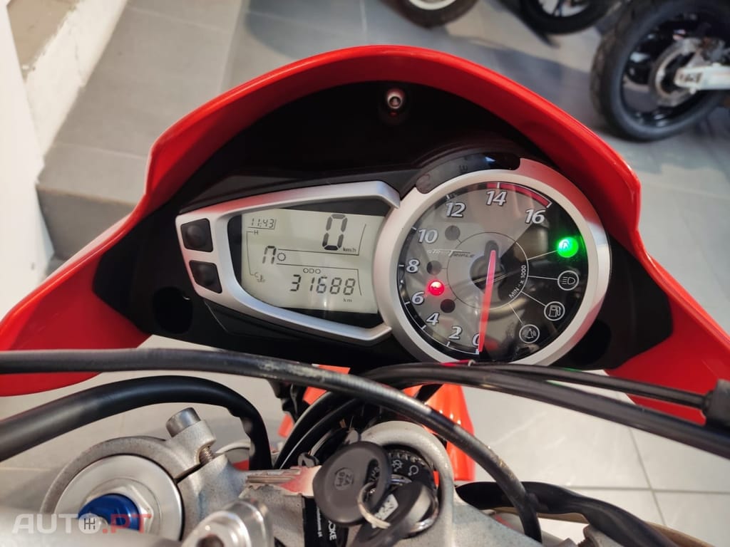 Triumph Speed Triple 675 R