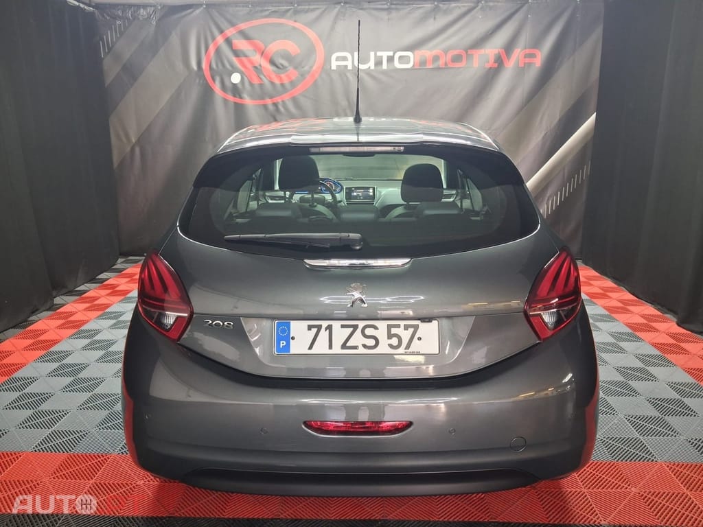 Peugeot 208 1.6 BlueHDi Style