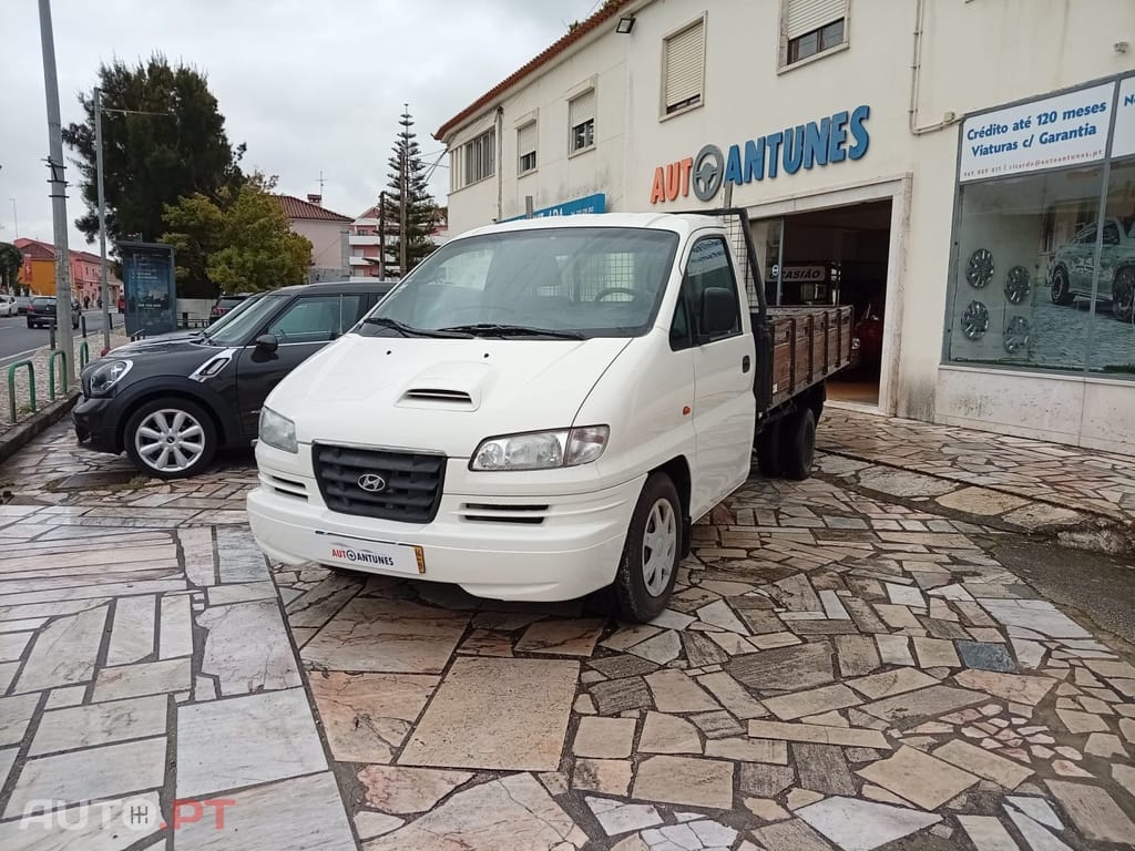 Hyundai H-1 2.5 CRDi