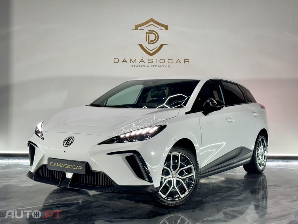 MG MG4 64 kWh Luxury
