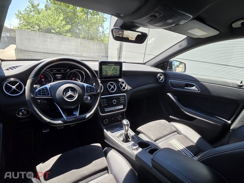 Mercedes-Benz CLA 180 d Shooting Brake AMG Line — fotografia 14