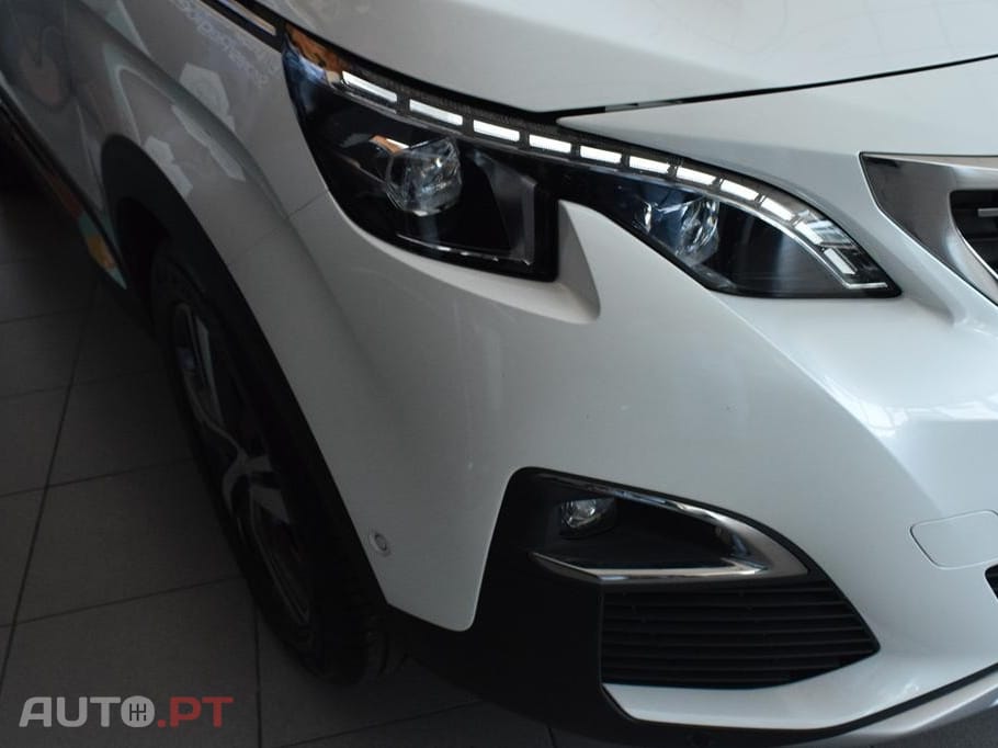Peugeot 3008 1.6 Hybrid4 GT e-EAT8