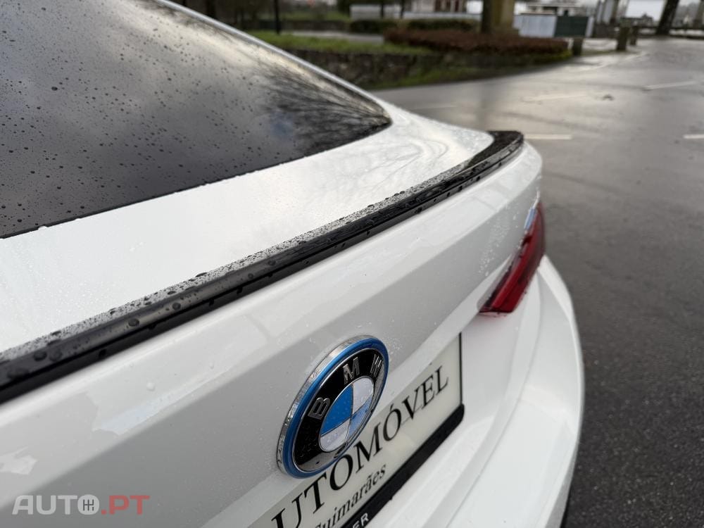 BMW i4 M50 Pack Desportivo M Pro