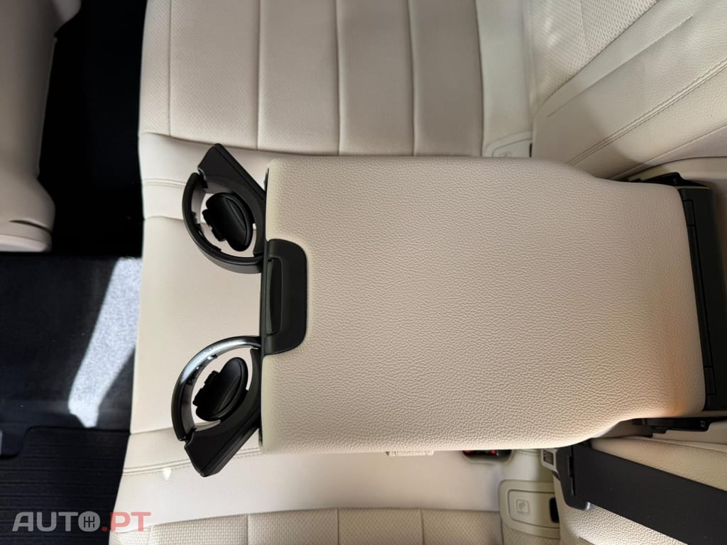 Mercedes-Benz E 300 De Avantgarde