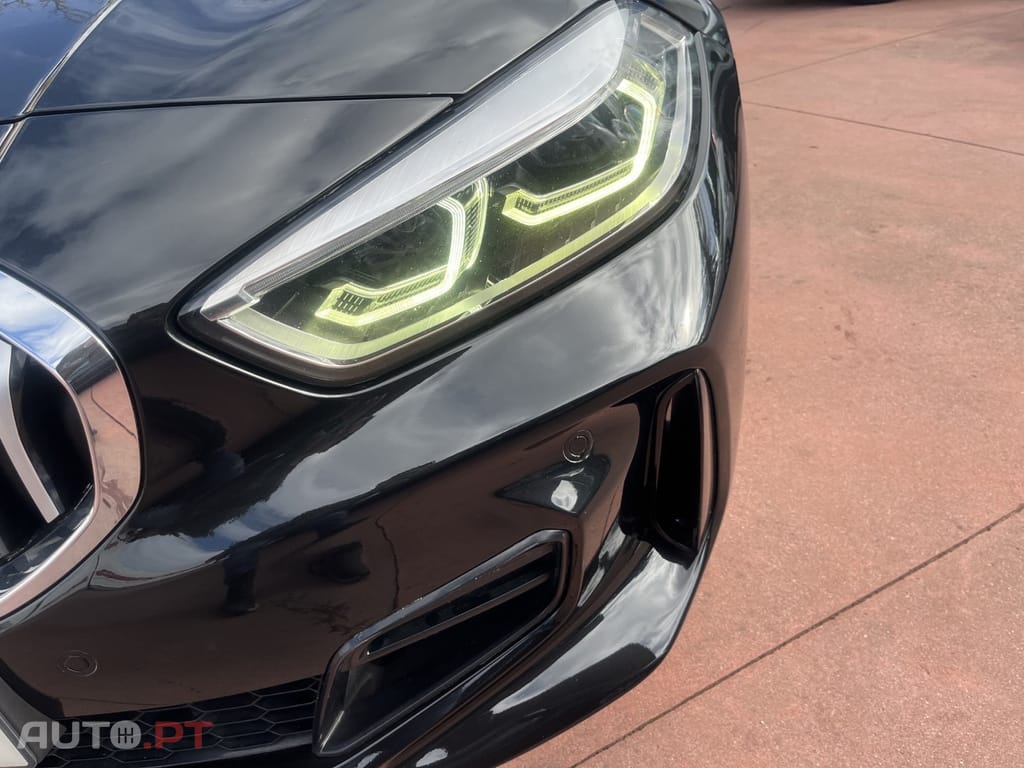 BMW 116 d Pack Desportivo M