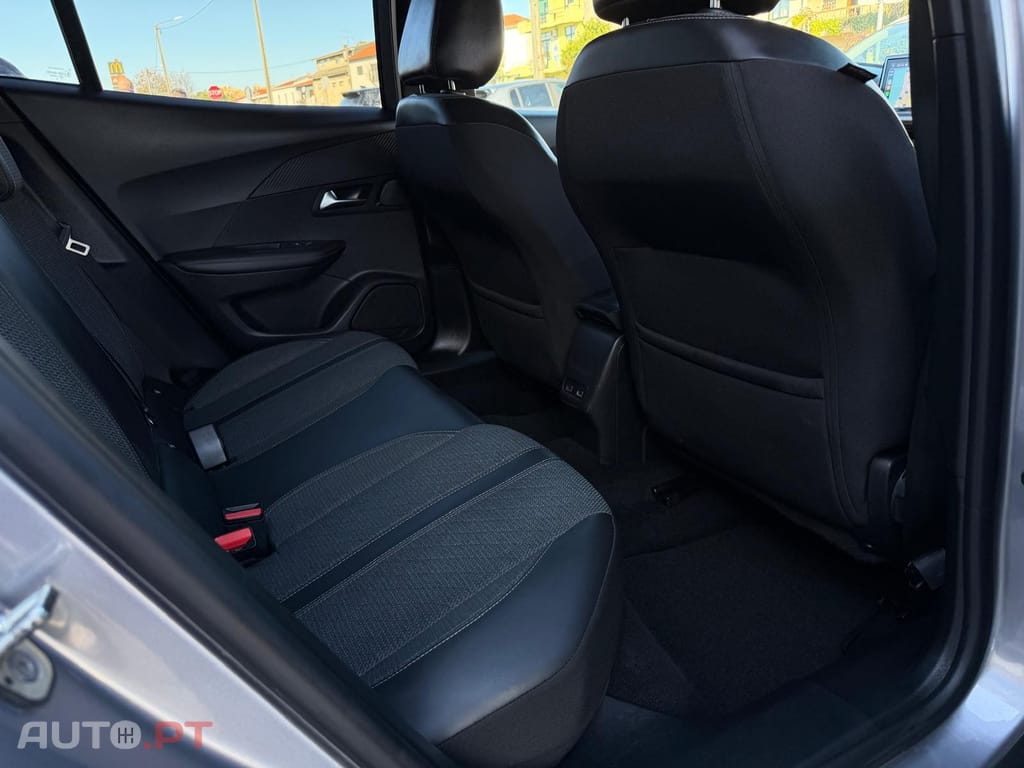 Peugeot 2008 1.2 PureTech Allure